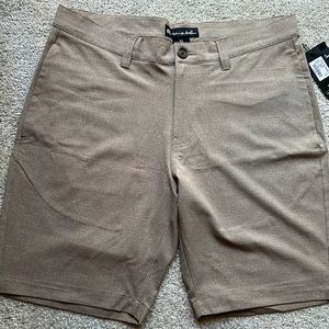 Travis Mathew shorts 19”